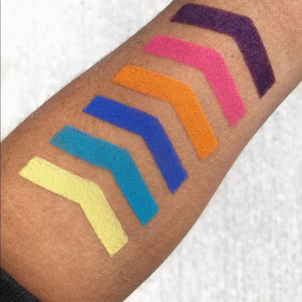2/$26 Laura Lee Los Angeles Party Animal Shadow